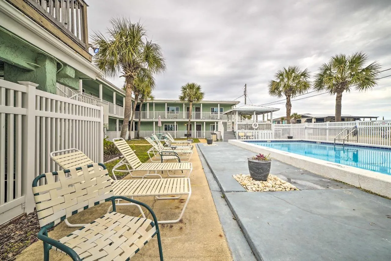 Beachfront Pcb Studio Pool, Patio And Deck Access! Panama City Beach 0*,  United States
