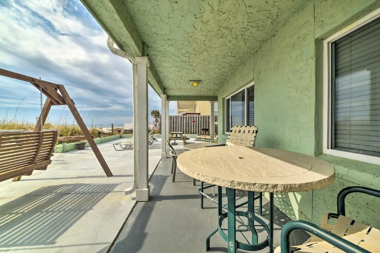 Beachfront Pcb Studio Pool, Patio And Deck Access! Panama City Beach
